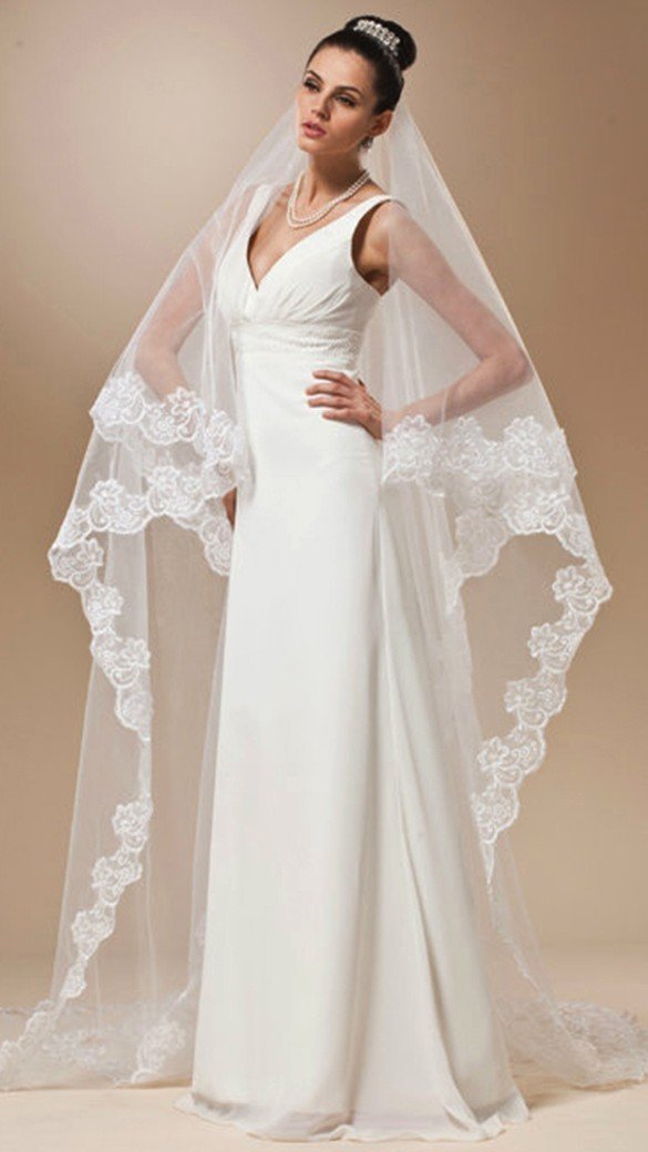 http://www.yourweddingveilstore.com/cdn/shop/products/cathedral-length-veil-with-scalloped-lace-applique-2_1200x1200.jpg?v=1525317714